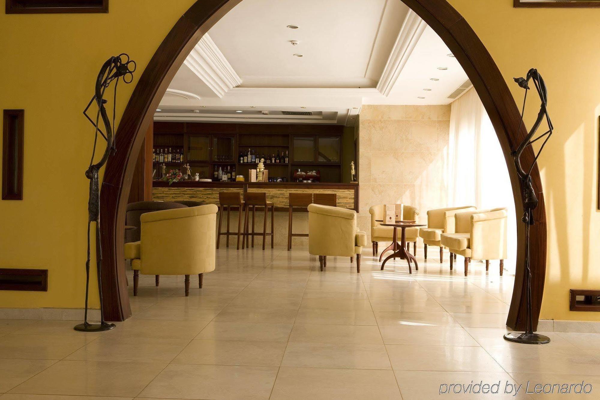 Azalai Hotel Independance 와가두구 외부 사진